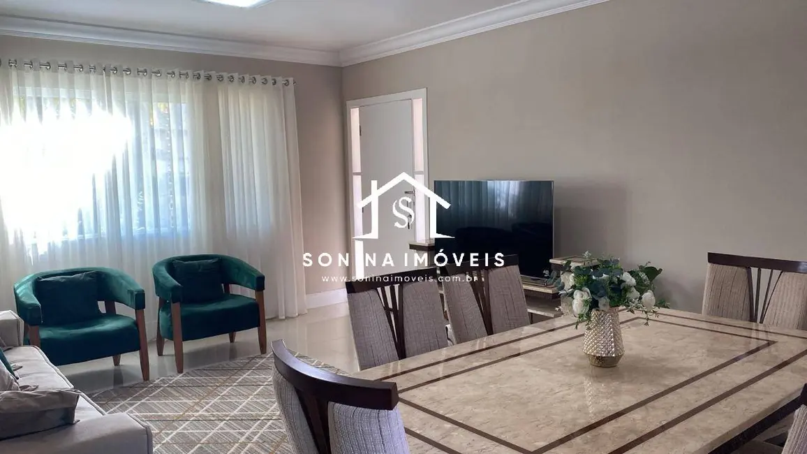 Foto 6 de Casa com 3 quartos à venda, 580m2 em Atibaia - SP