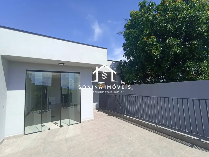 Foto 3 de Casa com 2 quartos à venda, 210m2 em Piracaia - SP