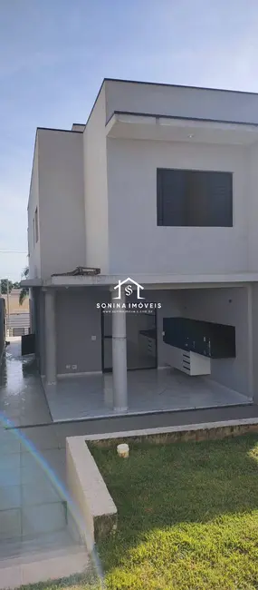 Foto 3 de Casa com 3 quartos à venda e para alugar, 240m2 em Jardim dos Pinheiros, Atibaia - SP