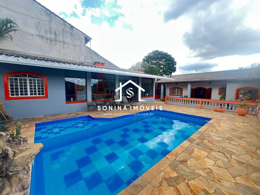 Foto 1 de Casa com 4 quartos à venda, 770m2 em Jardim dos Pinheiros, Atibaia - SP