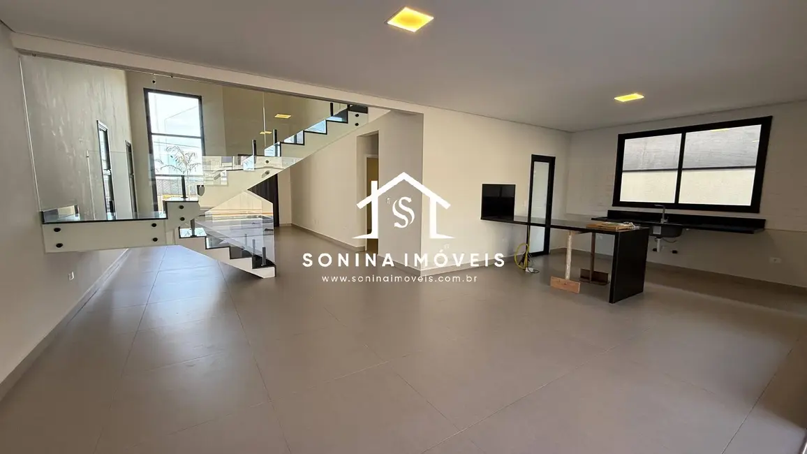 Foto 6 de Casa com 3 quartos à venda, 266m2 em Vila Santista, Atibaia - SP