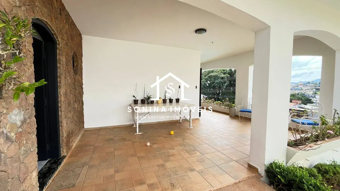 Foto 8 de Casa com 4 quartos à venda, 363m2 em Jardim Paulista, Atibaia - SP