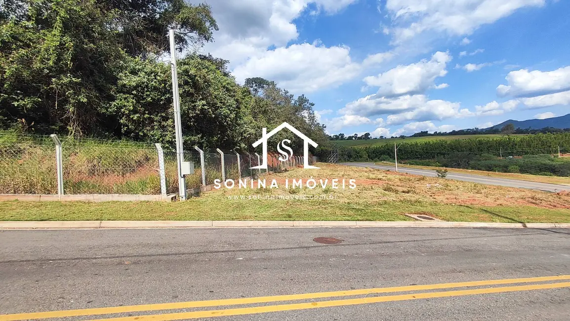 Foto 1 de Terreno / Lote à venda, 556m2 em Cachoeira, Atibaia - SP