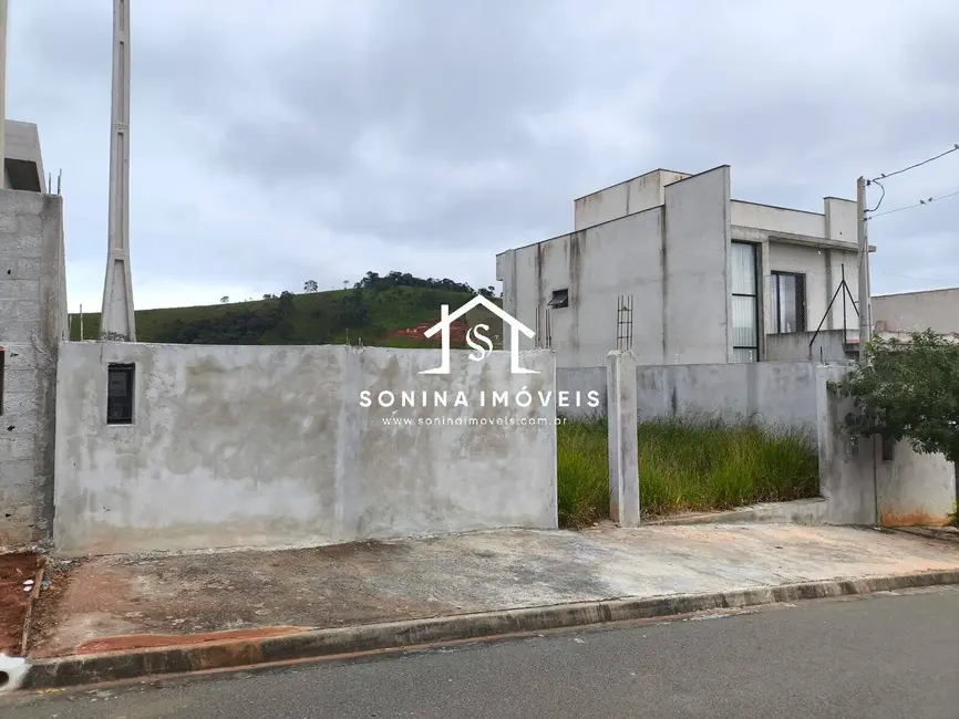 Foto 2 de Terreno / Lote à venda, 384m2 em Atibaia - SP