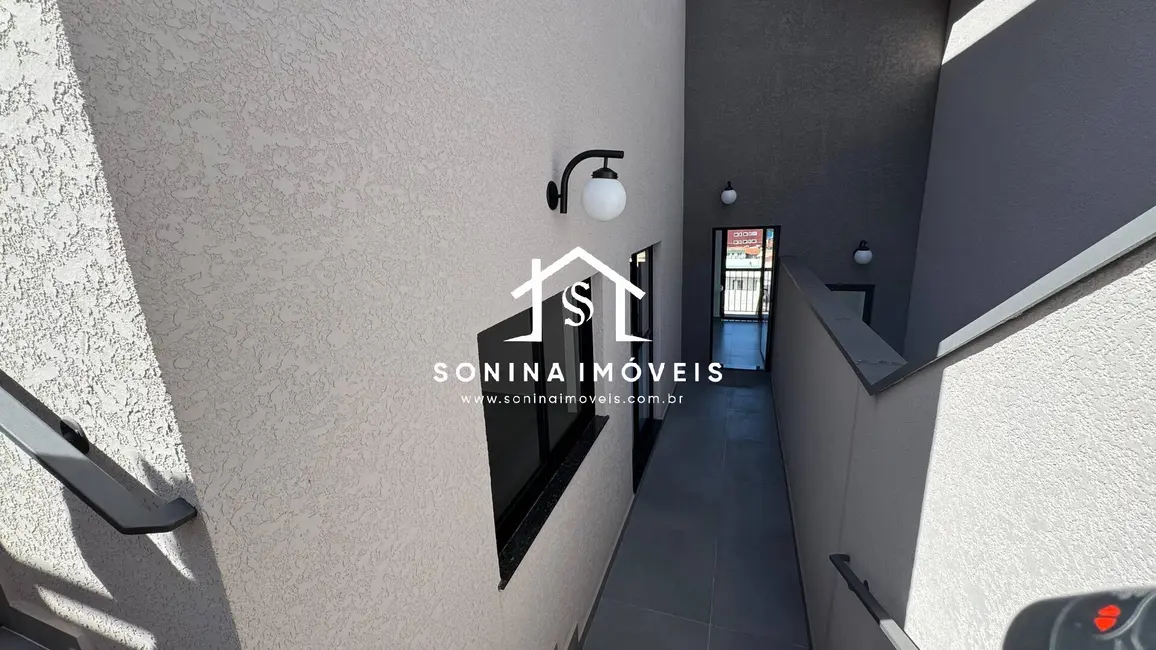 Casa com 2 quartos à venda, 150m2 em Jardim Imperial, Atibaia - SP - imagem 2 Foto 2 de Casa com 2 quartos à venda, 150m2 em Jardim Imperial, Atibaia - SP