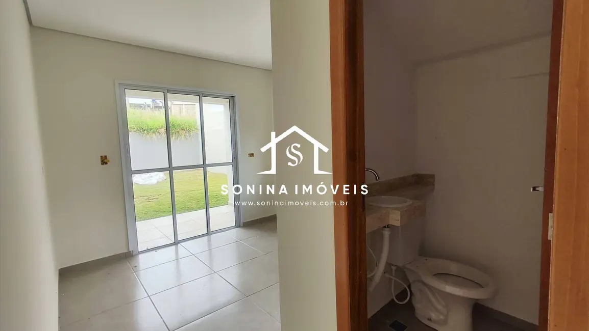 Foto 6 de Casa com 2 quartos à venda, 70m2 em Vila Santa Helena, Atibaia - SP