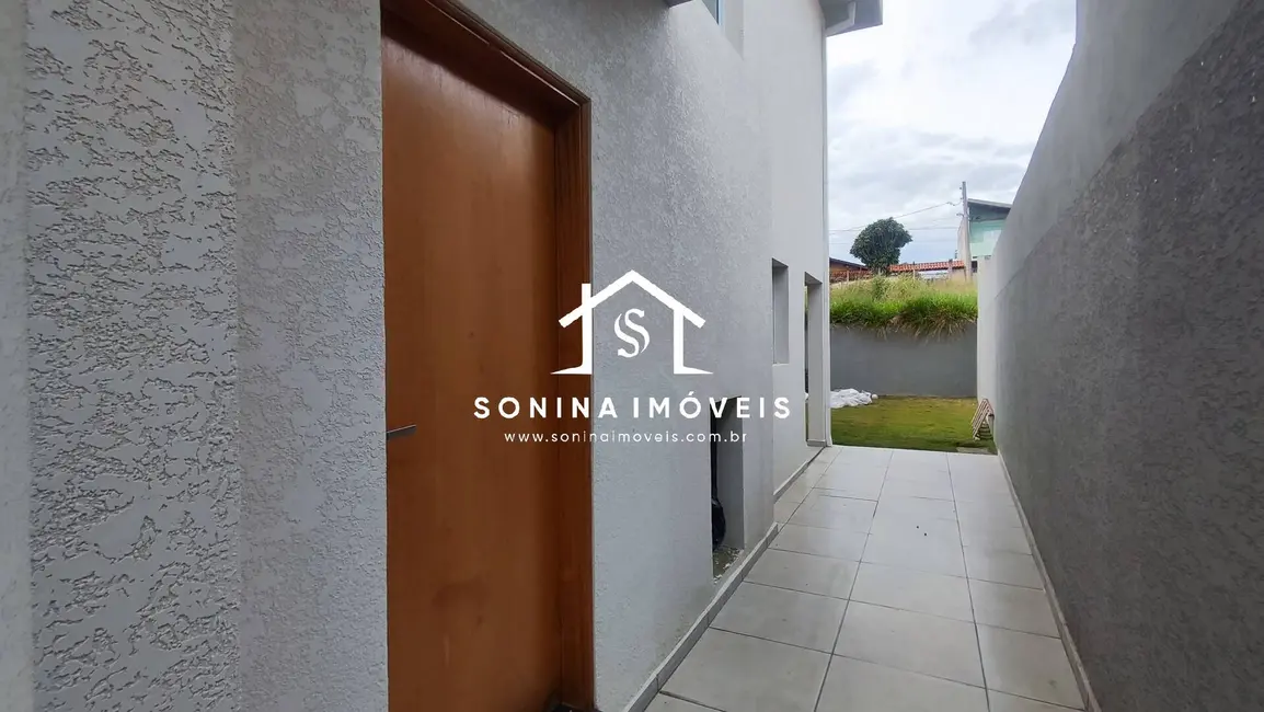 Foto 3 de Casa com 2 quartos à venda, 70m2 em Vila Santa Helena, Atibaia - SP