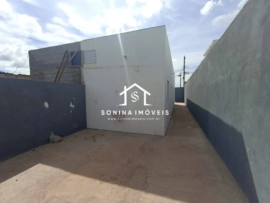 Foto 3 de Casa com 2 quartos à venda, 50m2 em Vila Santa Helena, Atibaia - SP