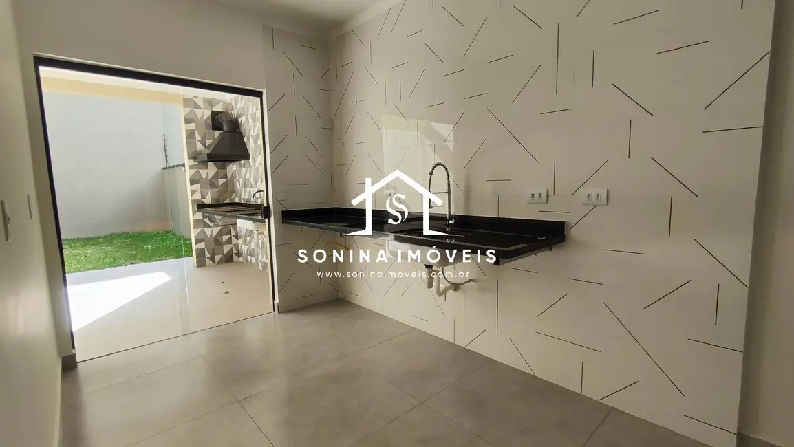 Casa com 3 quartos à venda, 128m2 em Jardim do Lago, Atibaia - SP - imagem 8 Foto 8 de Casa com 3 quartos à venda, 128m2 em Jardim do Lago, Atibaia - SP