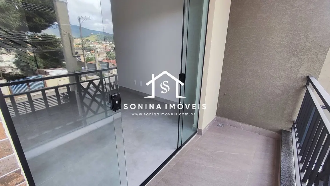 Casa com 3 quartos à venda, 128m2 em Jardim do Lago, Atibaia - SP - imagem 4 Foto 4 de Casa com 3 quartos à venda, 128m2 em Jardim do Lago, Atibaia - SP