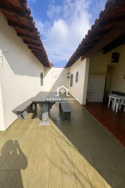 Casa com 3 quartos à venda, 139m2 em Peruibe - SP - imagem 2 Foto 2 de Casa com 3 quartos à venda, 139m2 em Peruibe - SP