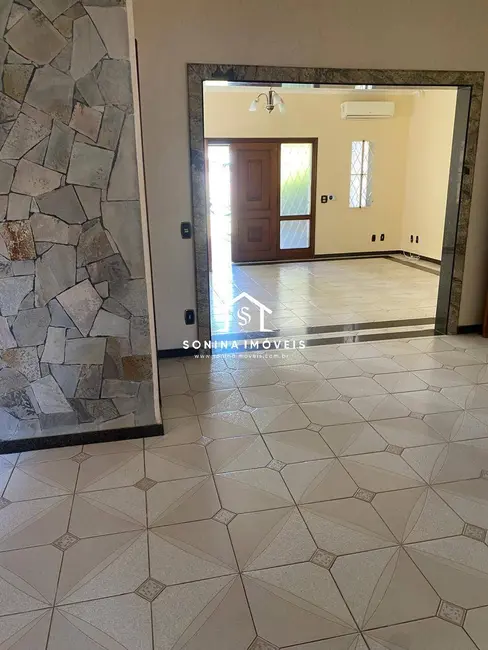 Casa com 3 quartos para alugar, 371m2 em Samambaia Parque Residencial, Atibaia - SP - imagem 7 Foto 7 de Casa com 3 quartos para alugar, 371m2 em Samambaia Parque Residencial, Atibaia - SP