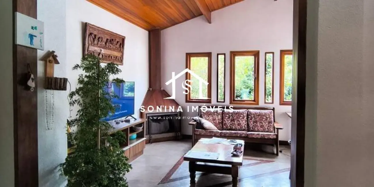 Foto 4 de Casa com 3 quartos à venda, 924m2 em Retiro das Fontes, Atibaia - SP