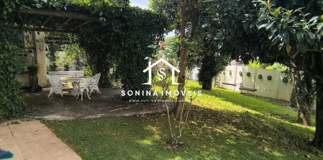 Foto 3 de Casa com 3 quartos à venda, 924m2 em Retiro das Fontes, Atibaia - SP