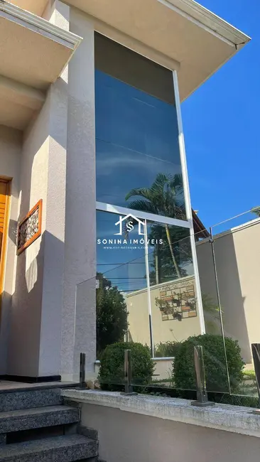 Foto 1 de Casa com 3 quartos à venda, 233m2 em Parque Arco Iris, Atibaia - SP