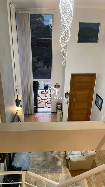 Foto 2 de Casa com 3 quartos à venda, 233m2 em Parque Arco Iris, Atibaia - SP