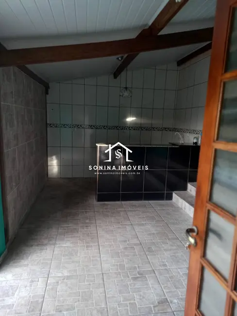 Casa com 2 quartos à venda e para alugar, 60m2 em Jardim Estância Brasil, Atibaia - SP - imagem 4 Foto 4 de Casa com 2 quartos à venda e para alugar, 60m2 em Jardim Estância Brasil, Atibaia - SP