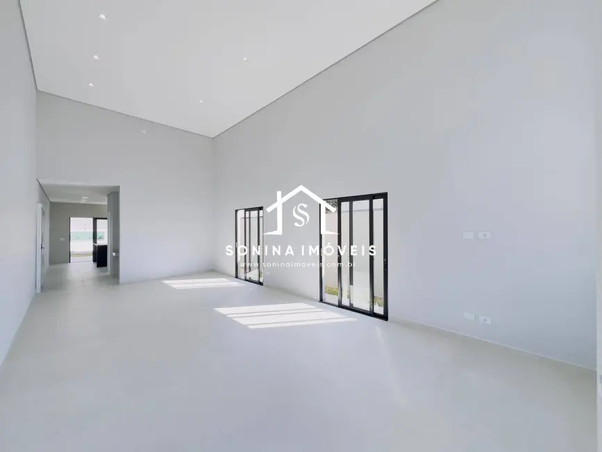Foto 8 de Casa com 3 quartos à venda, 360m2 em Cidade Satélite, Atibaia - SP