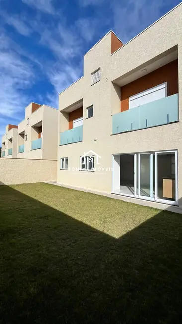 Foto 2 de Casa com 3 quartos à venda, 150m2 em Jardim Terceiro Centenário, Atibaia - SP