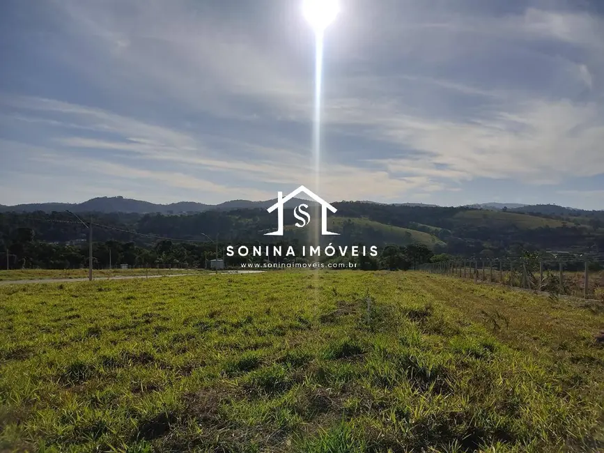 Foto 1 de Terreno / Lote à venda, 360m2 em Atibaia - SP