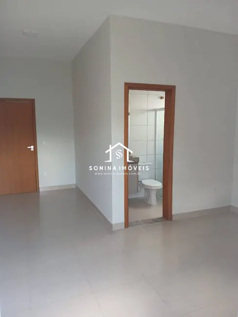 Foto 11 de Casa à venda, 84m2 em Jardim do Lago, Atibaia - SP