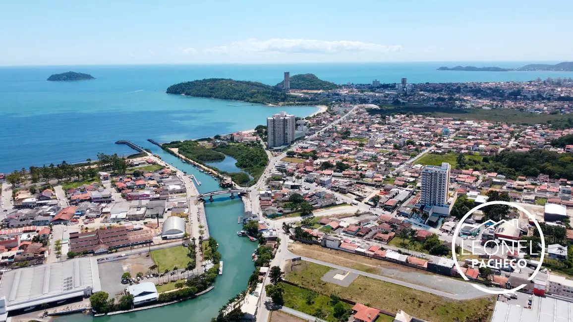 Foto 5 de Apartamento com 2 quartos à venda, 79m2 em Penha - SC