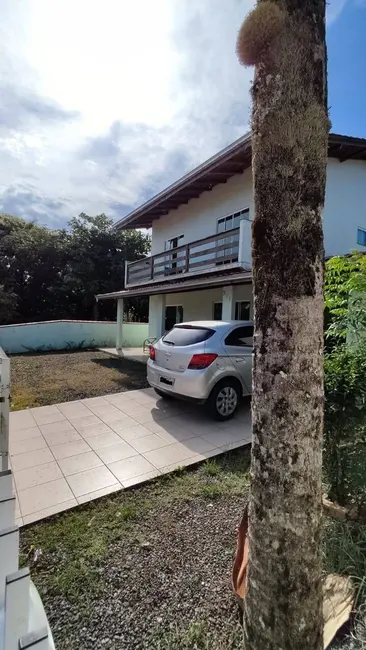 Foto 3 de Sobrado com 6 quartos à venda, 300m2 em Ubatuba, Sao Francisco Do Sul - SC