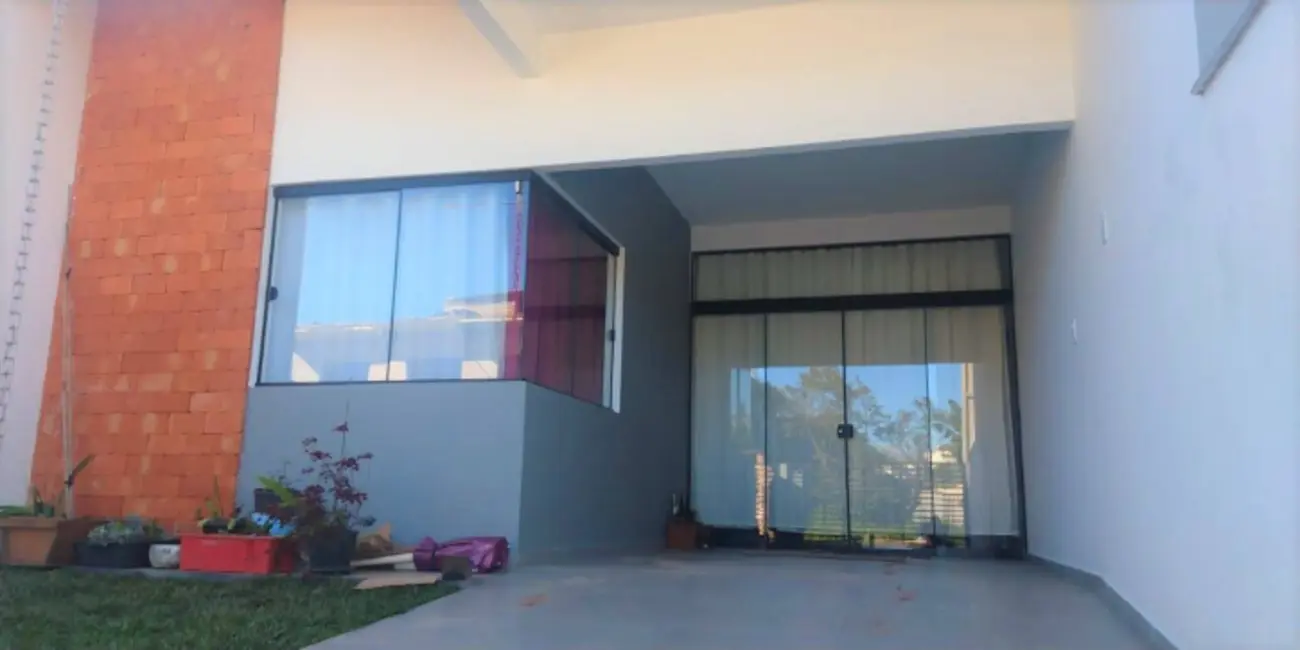 Foto 1 de Casa com 1 quarto à venda em Barra Velha - SC