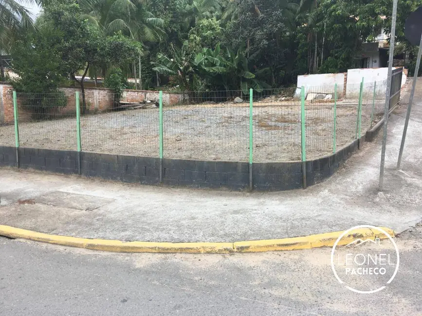 Foto 1 de Terreno / Lote à venda, 722m2 em Barra do Rio Molha, Jaragua Do Sul - SC