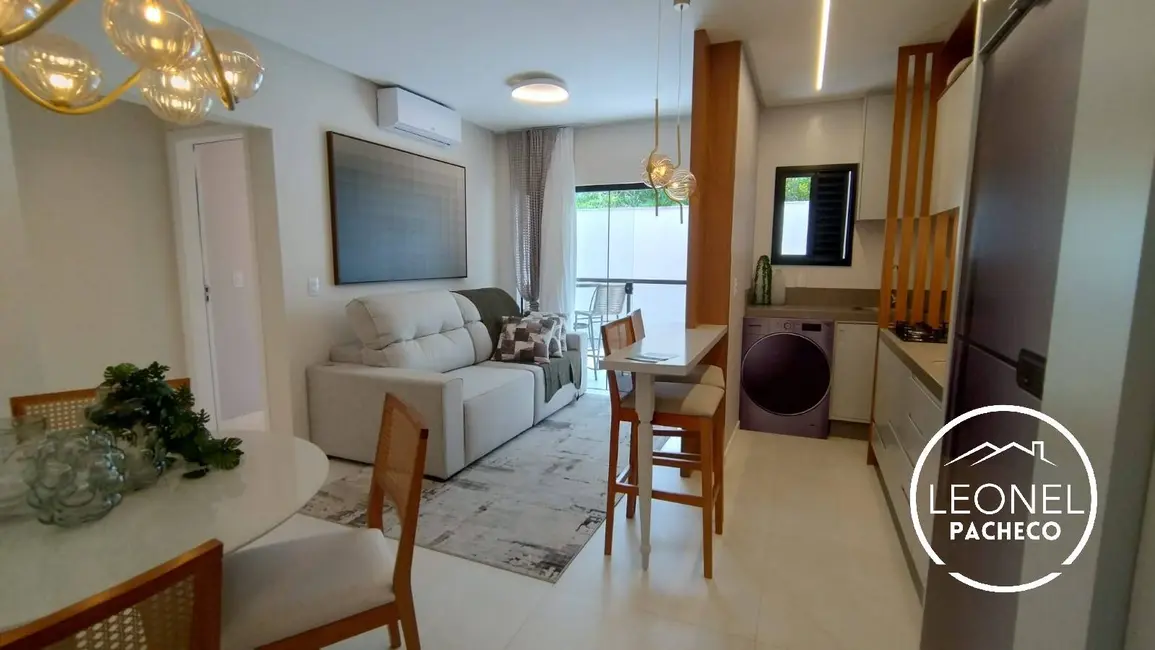 Foto 1 de Apartamento com 2 quartos à venda, 63m2 em Itapema - SC
