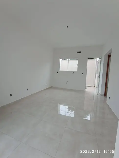 Foto 2 de Casa com 2 quartos à venda, 49m2 em Barra Velha - SC