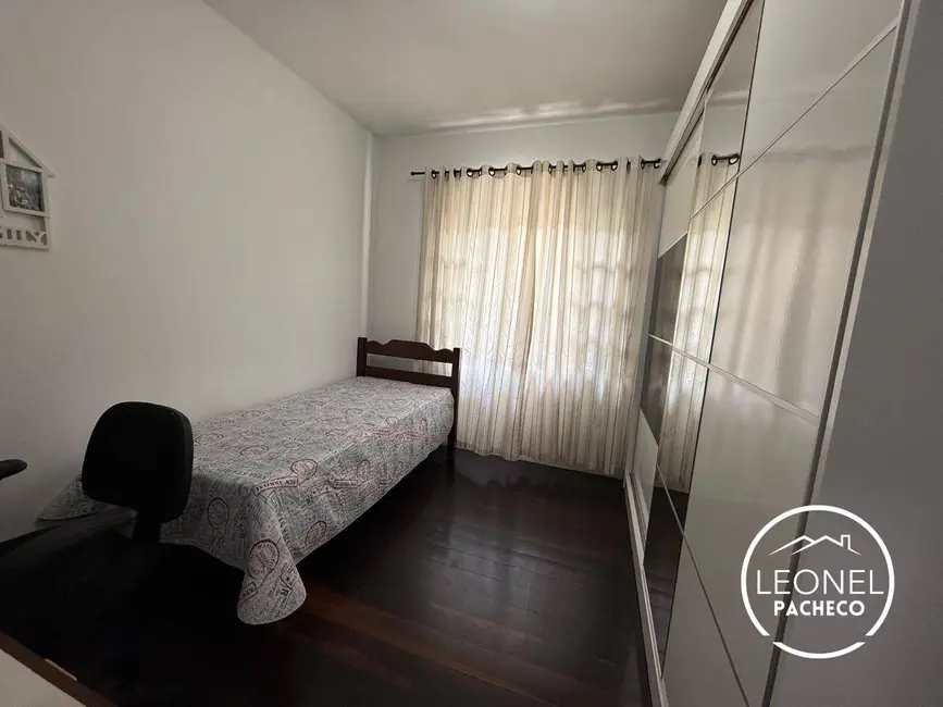 Foto 9 de Casa com 3 quartos à venda, 324m2 em Itinga, Joinville - SC