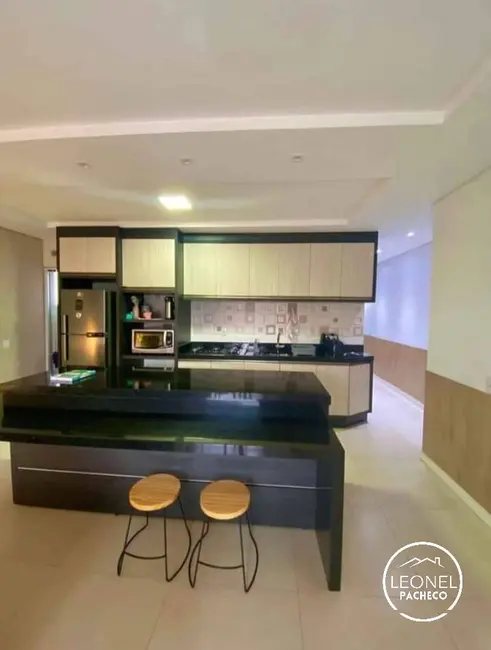 Foto 5 de Apartamento com 2 quartos à venda, 83m2 em Balneario Picarras - SC