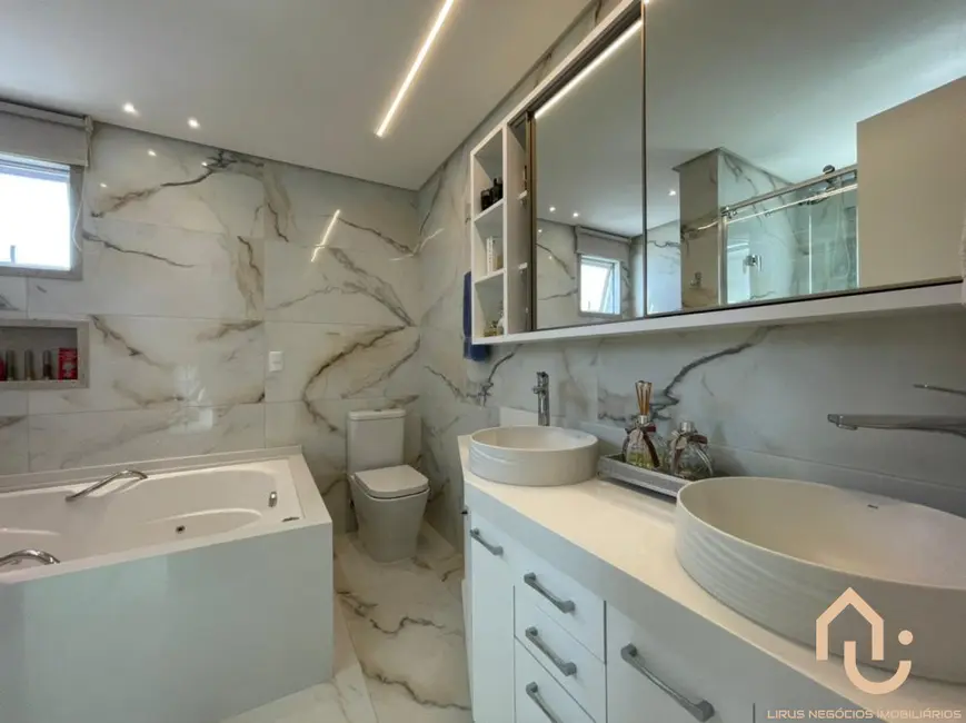 Foto 4 de Apartamento com 3 quartos à venda, 174m2 em Balneario Picarras - SC