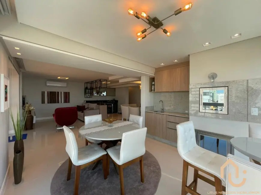 Foto 9 de Apartamento com 3 quartos à venda, 174m2 em Balneario Picarras - SC