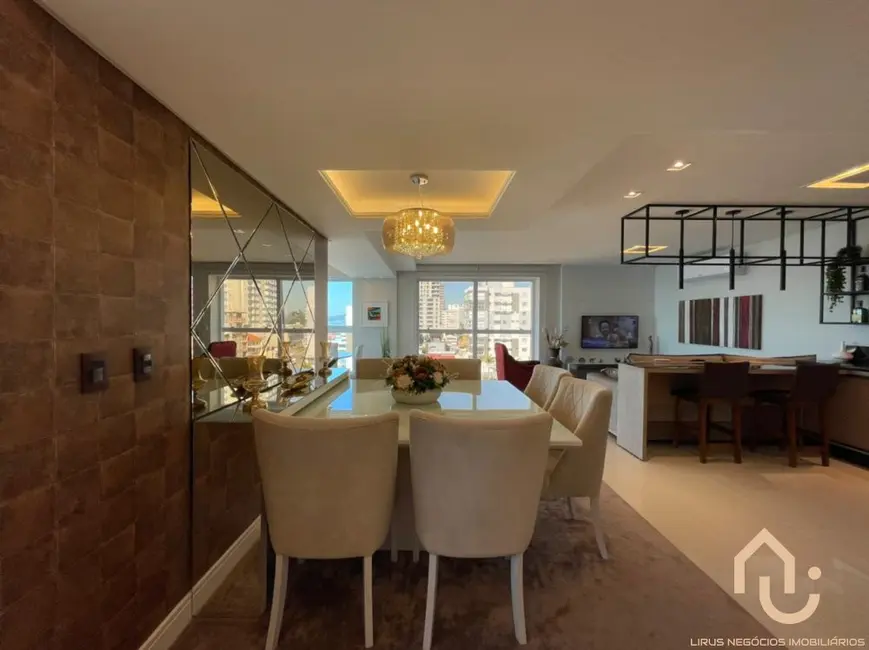 Foto 3 de Apartamento com 3 quartos à venda, 174m2 em Balneario Picarras - SC