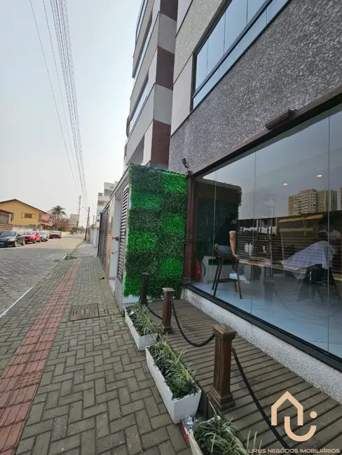 Foto 3 de Sala Comercial à venda, 22m2 em Balneario Picarras - SC