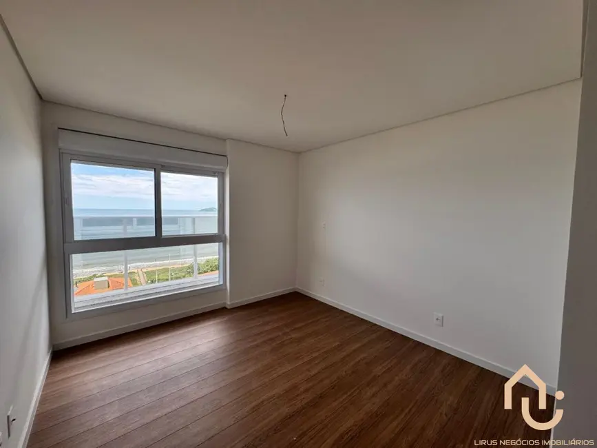 Foto 8 de Apartamento com 3 quartos à venda, 145m2 em Balneario Picarras - SC