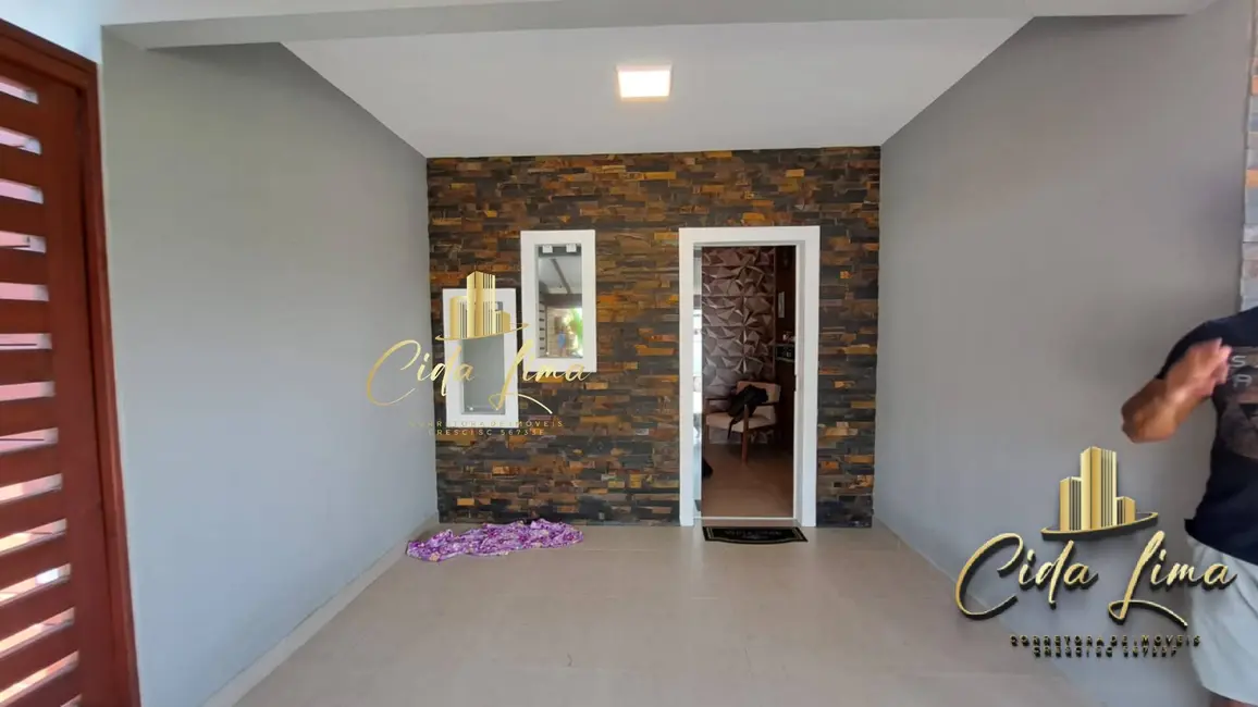 Foto 2 de Casa com 2 quartos à venda, 84m2 em Barra do Aririú, Palhoca - SC