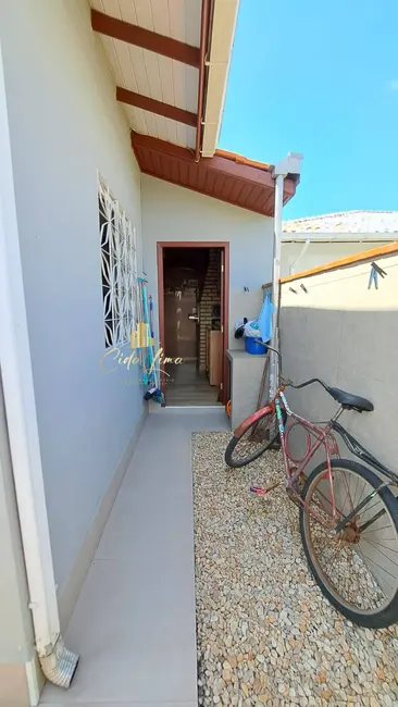 Foto 6 de Casa com 2 quartos à venda, 84m2 em Barra do Aririú, Palhoca - SC