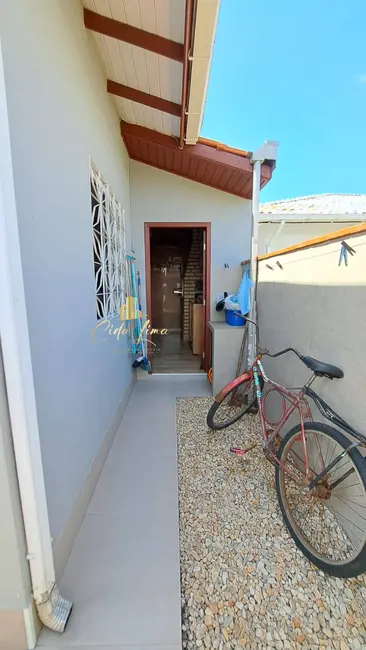 Foto 6 de Casa com 2 quartos à venda, 84m2 em Barra do Aririú, Palhoca - SC