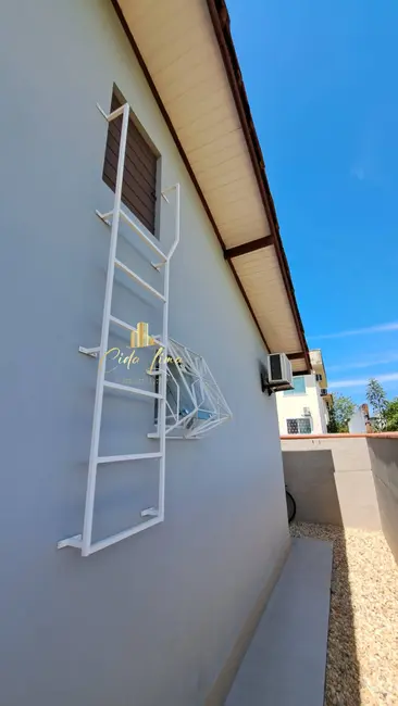 Foto 4 de Casa com 2 quartos à venda, 84m2 em Barra do Aririú, Palhoca - SC