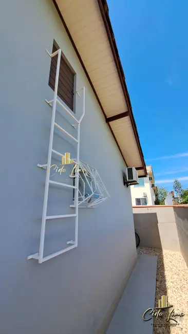 Foto 4 de Casa com 2 quartos à venda, 84m2 em Barra do Aririú, Palhoca - SC