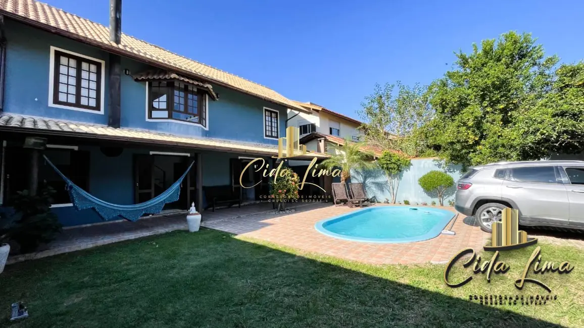 Foto 1 de Casa com 3 quartos à venda, 228m2 em Rio Tavares, Florianopolis - SC