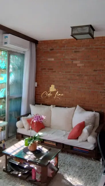 Apartamento com 1 quarto à venda, 63m2 em Coqueiros, Florianopolis - SC - imagem 3 Foto 3 de Apartamento com 1 quarto à venda, 63m2 em Coqueiros, Florianopolis - SC