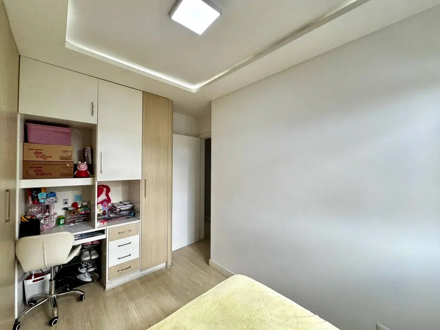 Foto 5 de Apartamento com 3 quartos à venda, 74m2 em Barreiros, Sao Jose - SC