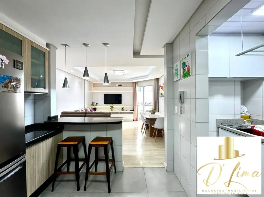 Foto 1 de Apartamento com 3 quartos à venda, 74m2 em Barreiros, Sao Jose - SC