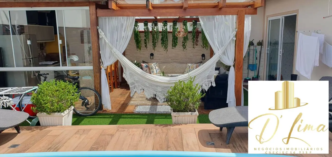 Foto 1 de Casa com 2 quartos à venda, 95m2 em Madri, Palhoca - SC