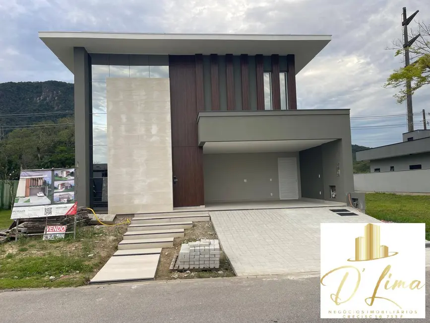 Foto 2 de Casa com 4 quartos à venda, 320m2 em Pedra Branca, Palhoca - SC