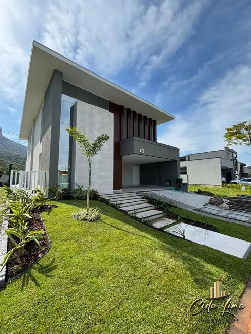 Foto 1 de Casa com 4 quartos à venda, 320m2 em Pedra Branca, Palhoca - SC